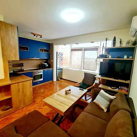 Seaview Escape - 1br Next To Sea Garden Varna